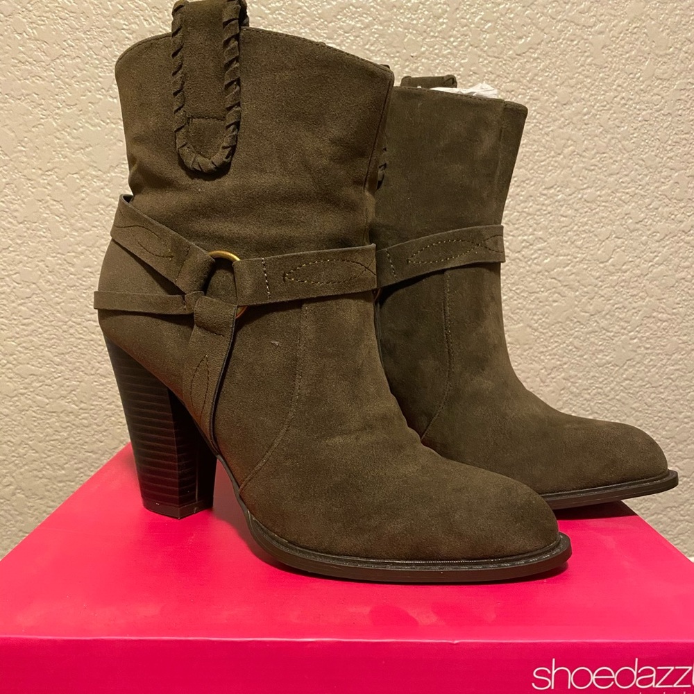 CUTE Fall Boots!